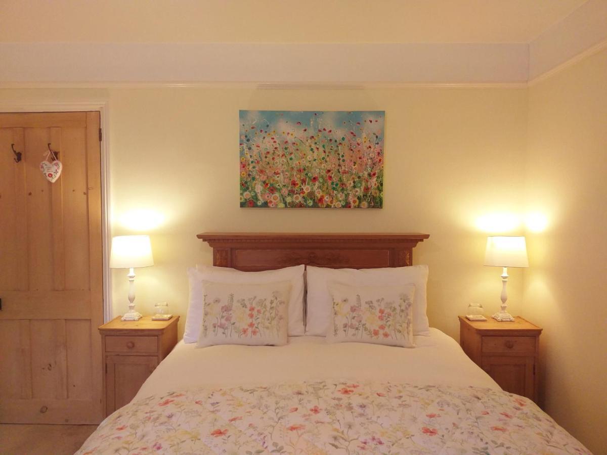 Lobhill Farmhouse Bed And Breakfast And Self Catering Accommodation Okehampton Exterior foto